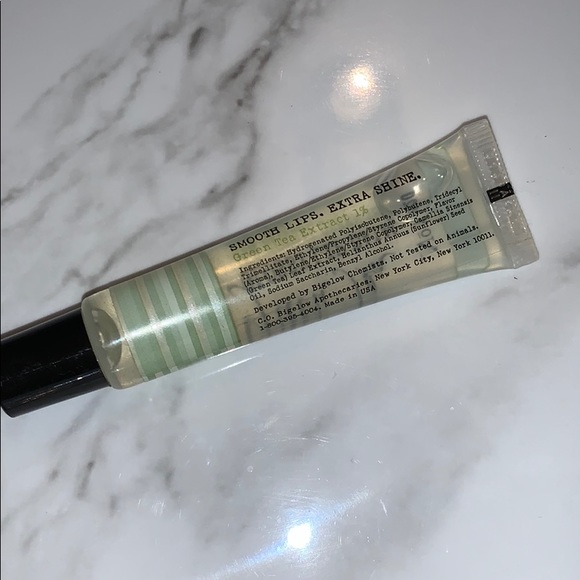 Green Tea Antioxidant Infused Lip Balm C.O. Bigelow Green Tea Glossy Lip Balm - Picture 2 of 6